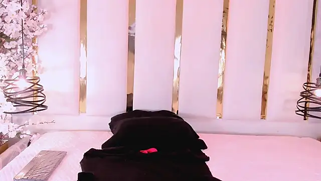 Snapshot of Nickidoll1 chatting on November 2025 04:57:02 AM Nickidoll1 online show from November 2025 04:57:02 AM