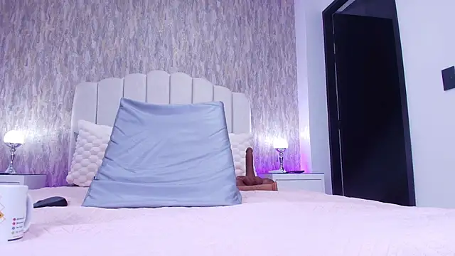 sofi hils online show from November 2025 11:53:02 AM