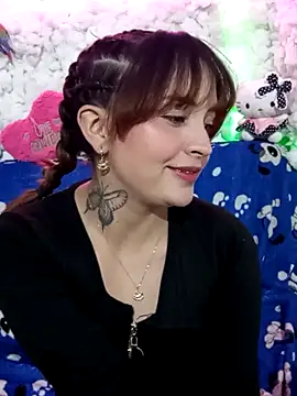 Liittle Sinn online show from September 2025 04:38:02 AM