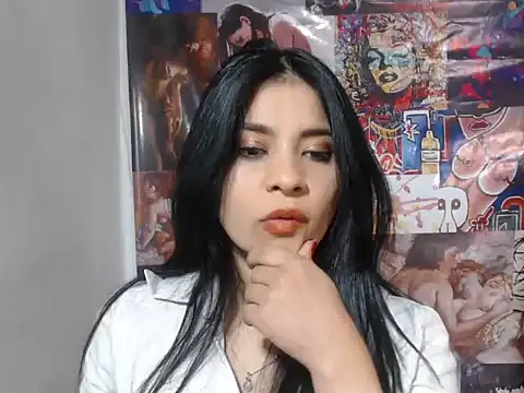 Snapshot of ValerieLove_ chatting on October 2025 07:22:02 PM ValerieLove online show from October 2025 07:22:02 PM