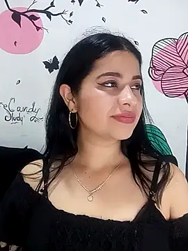 Snapshot of ValerieLove_ chatting on October 2025 07:23:02 PM ValerieLove online show from October 2025 07:23:02 PM