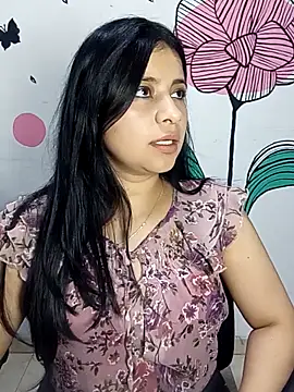 Snapshot of ValerieLove_ chatting on October 2025 08:52:01 PM ValerieLove online show from October 2025 08:52:01 PM