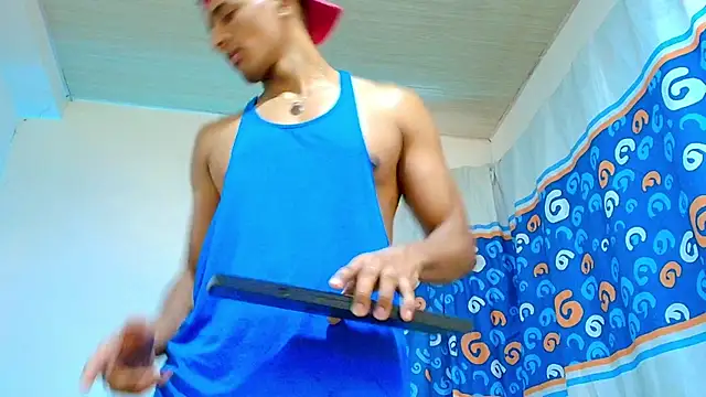 Snapshot of Smith_Fitness chatting on June 2026 03:22:01 PM Smith Fitness online show from June 2026 03:22:01 PM