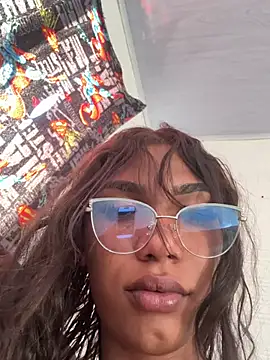 Snapshot of Penelopee_Rouse chatting on July 2026 10:20:01 PM Penelopee Rouse online show from July 2026 10:20:01 PM