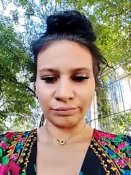 Yara  Coxx online show from September 2025 10:51:02 AM