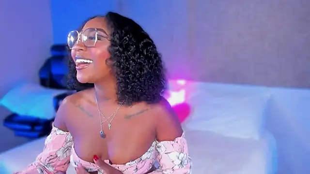 Kishalove  online show from November 2025 10:15:02 AM