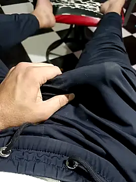 anis3g4 online show from October 2025 06:48:01 PM