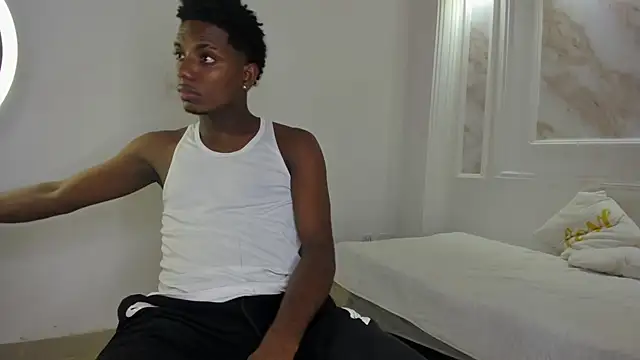 Snapshot of Amare_25 chatting on September 2025 07:47:01 PM Amare 25 online show from September 2025 07:47:01 PM