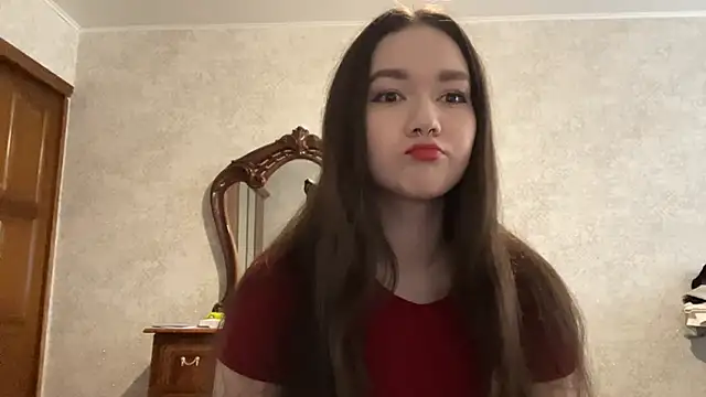 Snapshot of Pikmigirl18 chatting on September 2025 01:11:01 PM Pikmigirl18 online show from September 2025 01:11:01 PM