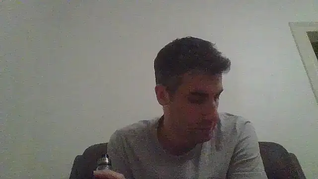 JulioIsHere4you online show from November 2025 04:06:01 PM