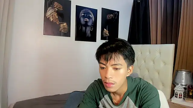 KentAivan online show from September 2025 05:05:02 PM