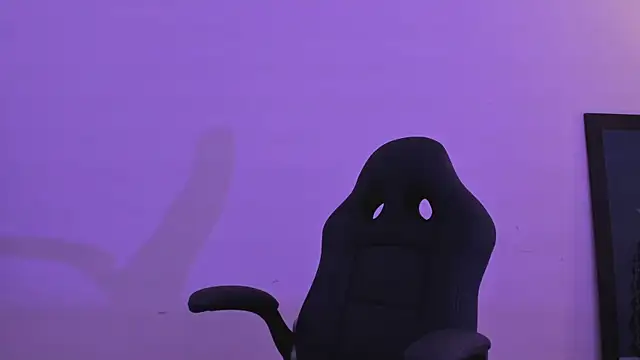 AnnaraLein online show from January 2026 03:43:02 AM