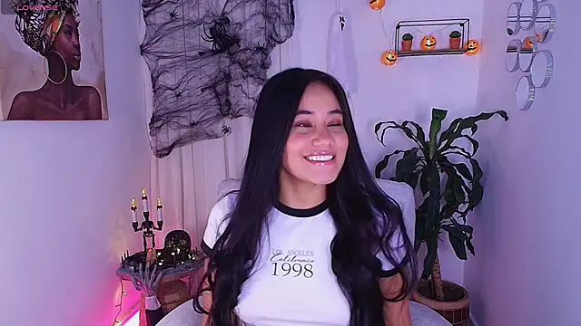 AlisxxnFx online show from October 2025 03:46:02 AM