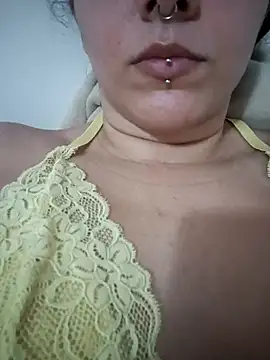 ApenasLys online show from September 2025 10:23:02 PM