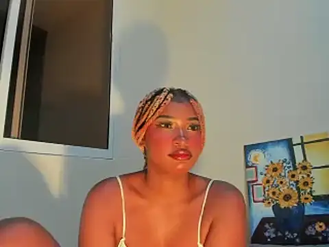 Snapshot of SophiaBloss chatting on May 2026 07:48:02 AM SophiaBloss online show from May 2026 07:48:02 AM