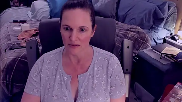 Snapshot of ninajaymes chatting on December 2024 04:50:02 AM ninajaymes online show from December 2024 04:50:02 AM