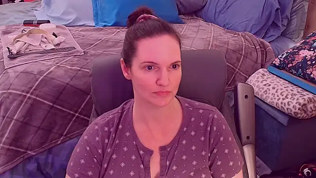 ninajaymes online show from December 2025 11:45:01 PM