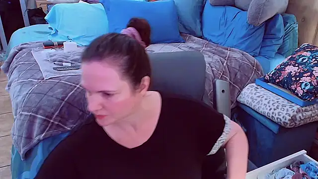 ninajaymes online show from February 2026 04:21:01 AM