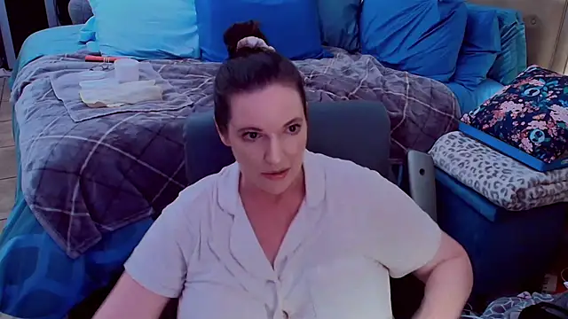 ninajaymes online show from June 2026 01:28:02 AM
