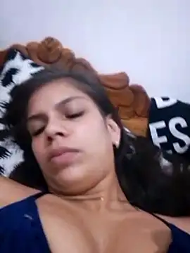 Snapshot of estefanyabreu chatting on October 2025 10:54:02 PM estefanyabreu online show from October 2025 10:54:02 PM