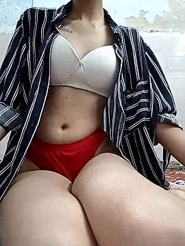 miss raavy online show from September 2025 09:42:02 AM