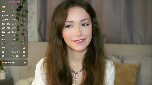 ZeniaBolich online show from October 2025 10:08:01 PM