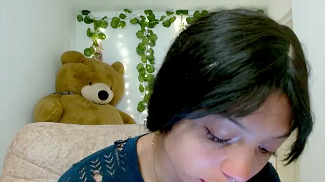 EIVIY1609 online show from November 2025 01:45:01 PM