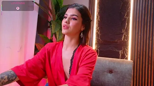 Snapshot of La_Diabla_111_ chatting on September 2025 07:49:02 PM La Diabla 111 online show from September 2025 07:49:02 PM