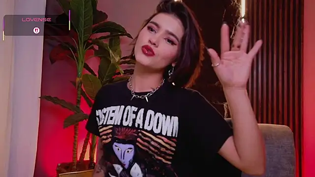 Snapshot of La_Diabla_111_ chatting on October 2025 09:13:02 PM La Diabla 111 online show from October 2025 09:13:02 PM