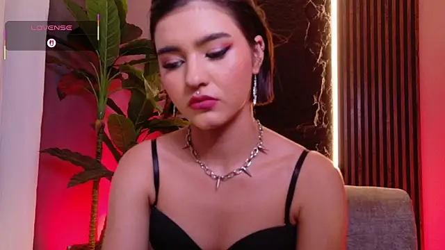 Snapshot of La_Diabla_111_ chatting on October 2025 07:00:01 PM La Diabla 111 online show from October 2025 07:00:01 PM