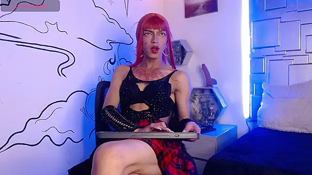 Trinity Knox online show from October 2025 06:45:02 PM