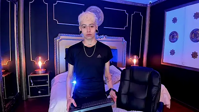 Alex Poett online show from September 2025 07:16:01 PM