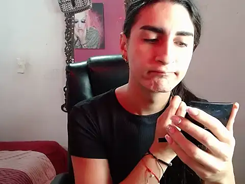 Snapshot of lola_diez chatting on October 2025 06:16:02 PM lola diez online show from October 2025 06:16:02 PM