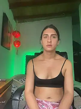 Snapshot of lola_diez chatting on November 2025 09:03:02 PM lola diez online show from November 2025 09:03:02 PM