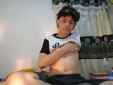 Axel rousex online show from September 2025 04:28:02 AM