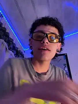 Axel rousex online show from September 2025 02:27:02 AM
