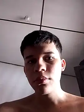 Snapshot of Daniel97Quintero chatting on December 2025 02:25:02 PM Daniel97Quintero online show from December 2025 02:25:02 PM