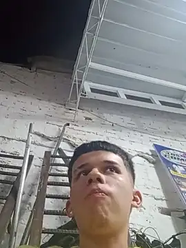 Snapshot of Daniel97Quintero chatting on March 2026 04:18:02 AM Daniel97Quintero online show from March 2026 04:18:02 AM