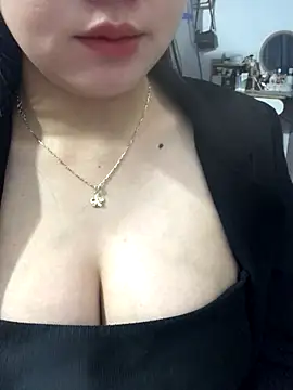 Behoaxinh online show from October 2025 04:40:01 AM