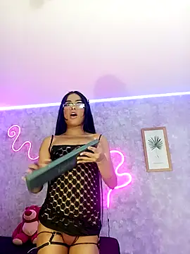 Girl  hot 02 online show from September 2025 05:40:01 AM