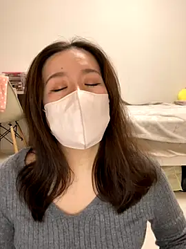 NATSUMI00 online show from October 2025 04:03:02 PM