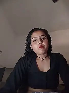 Snapshot of Sonam_shinde chatting on June 2026 07:33:02 AM Sonam shinde online show from June 2026 07:33:02 AM