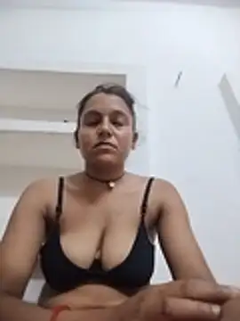 Snapshot of Sonam_shinde chatting on July 2026 09:11:01 PM Sonam shinde online show from July 2026 09:11:01 PM