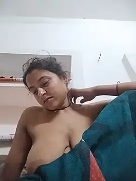 Snapshot of Sonam_shinde chatting on July 2026 08:33:01 PM Sonam shinde online show from July 2026 08:33:01 PM