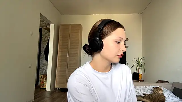 JuliaTwink online show from September 2025 07:41:01 AM