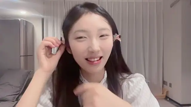 Snapshot of ZhaoZhao-ZM chatting on September 2025 01:24:02 PM ZhaoZhao-ZM online show from September 2025 01:24:02 PM