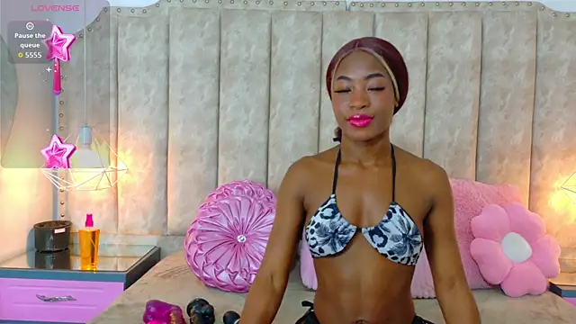 Snapshot of MadissonBonny_ chatting on October 2025 08:27:02 PM MadissonBonny online show from October 2025 08:27:02 PM