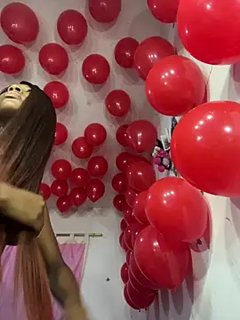 MarianRosse online show from December 2025 02:54:01 PM