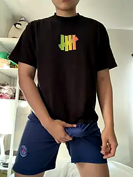 Pikachu19yo online show from October 2025 04:51:01 PM