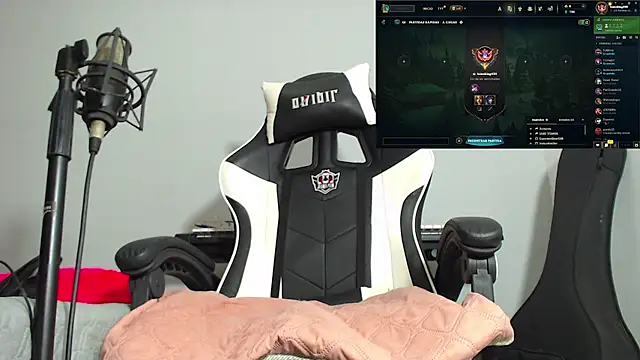 dereck karter online show from December 2024 03:19:02 AM